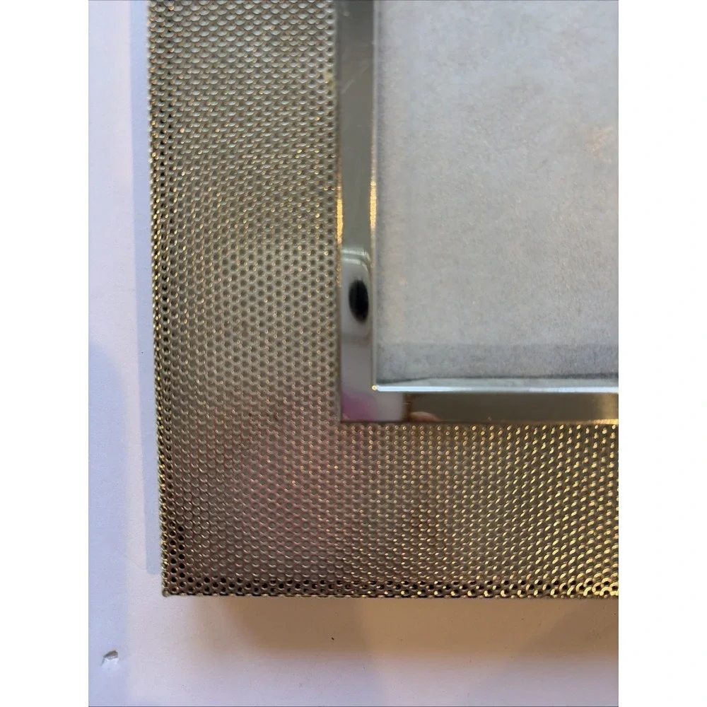 Silver Tone Metal‎ Perforated Mesh Picture Frame 4x6 Photo 7x9 Wall Desk